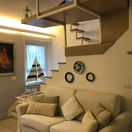 Apartment La Casa Nel Blu