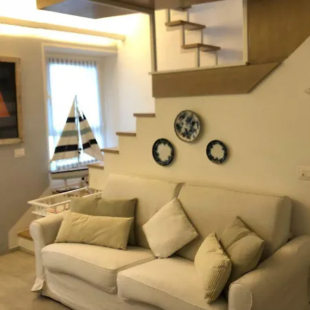 Apartment La Casa Nel Blu